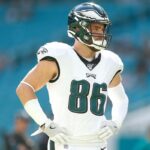 Eagles to sign Zach Ertz to practice squad after Dallas Goedert injury update